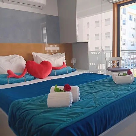 24 Novissimo Estudio Cedofeita Ac Olive Apartment *