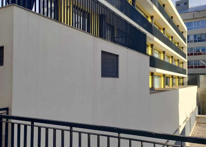 24 Porto Novíssímo Estudio Cedofeita AC Olive Oporto