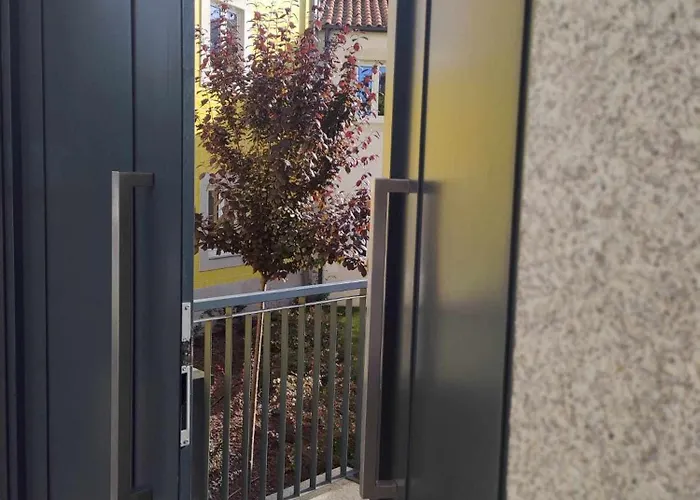 24 Porto Novissimo Estudio Cedofeita Ac Olive פורטו